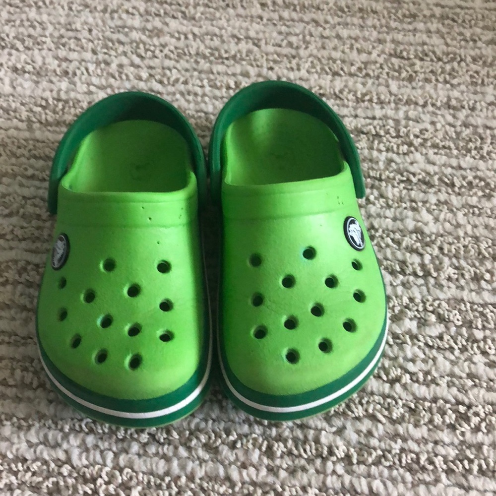 Crocs size 8/9, sandals
